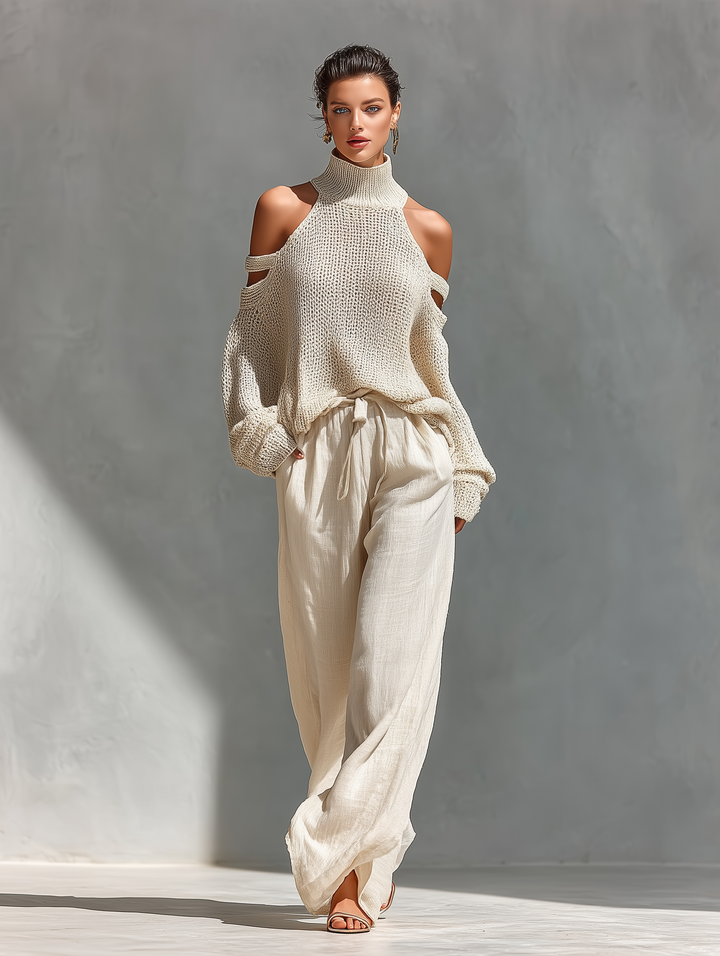 Thalia - Beżowy sweter off-shoulder z golfem i szerokie spodnie