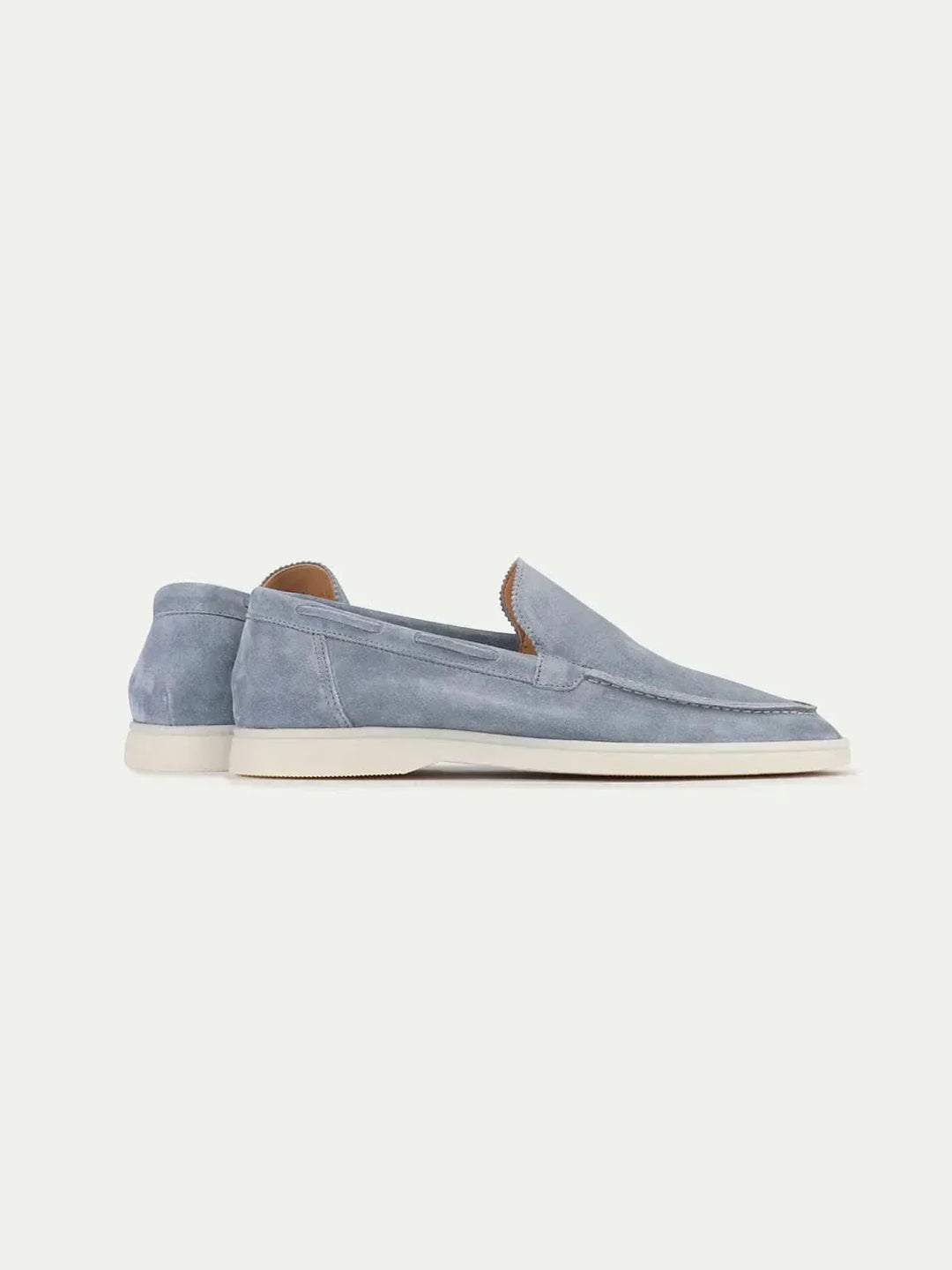 Klasyczne zamszowe mokasyny w kolorze baby blue